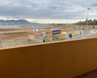 Vista exterior de Pis de lloguer en Algeciras amb Terrassa i Balcó