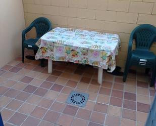 Single-family semi-detached to rent in Algeciras