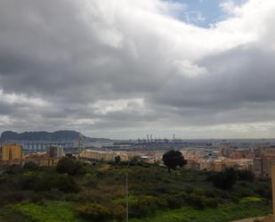 Exterior view of Single-family semi-detached to rent in Algeciras  with Air Conditioner and Terrace