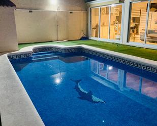 Swimming pool of Single-family semi-detached for sale in Algeciras  with Air Conditioner, Heating and Private garden