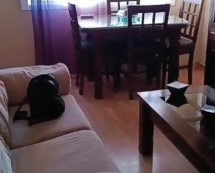 Living room of Flat to rent in Algeciras  with Air Conditioner