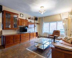 Living room of Flat for sale in  Madrid Capital  with Air Conditioner, Heating and Parquet flooring