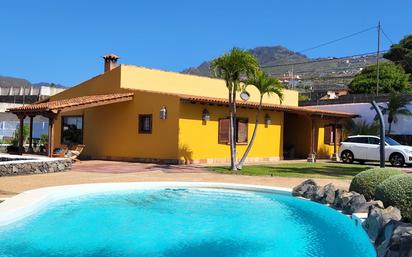 Vista exterior de Casa o xalet en venda en San Cristóbal de la Laguna amb Terrassa