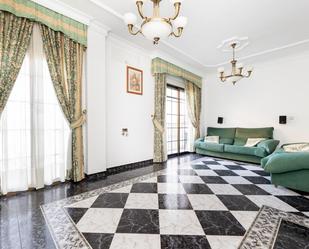 Sala d'estar de Pis en venda en Algarinejo amb Aire condicionat, Terrassa i Balcó