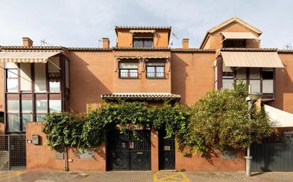 Exterior view of Single-family semi-detached for sale in  Granada Capital  with Terrace