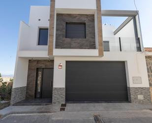 Exterior view of Single-family semi-detached for sale in Escúzar  with Air Conditioner, Terrace and Balcony