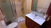 Bathroom of Flat for sale in Getafe  with Air Conditioner and Terrace