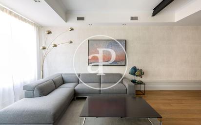 Living room of Flat for sale in  Madrid Capital  with Air Conditioner