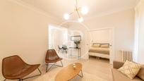 Living room of Flat for sale in  Madrid Capital  with Air Conditioner, Heating and Furnished