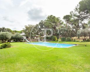 Swimming pool of House or chalet for sale in Boadilla del Monte  with Air Conditioner, Terrace and Swimming Pool