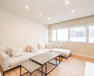 Living room of Flat for sale in  Madrid Capital  with Air Conditioner