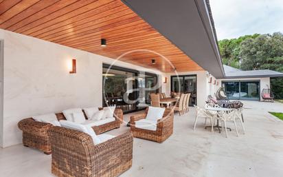 Terrace of House or chalet for sale in  Madrid Capital  with Air Conditioner, Terrace and Swimming Pool