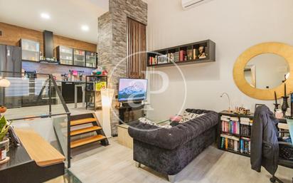 Living room of Duplex to rent in  Madrid Capital  with Air Conditioner