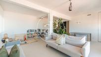 Living room of Flat for sale in  Madrid Capital  with Air Conditioner, Terrace and Balcony