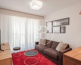 Living room of Flat to rent in  Madrid Capital  with Air Conditioner, Terrace and Balcony