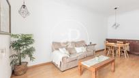 Living room of Flat for sale in  Madrid Capital  with Air Conditioner