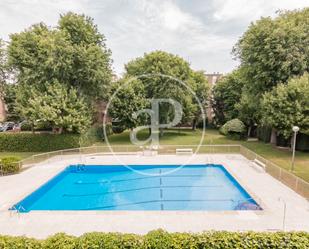 Flat to rent in C. del Balandro, Alameda de Osuna