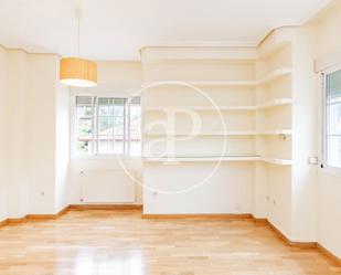 Bedroom of Flat to rent in  Madrid Capital  with Air Conditioner
