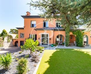 Jardí de Casa o xalet de lloguer en  Madrid Capital amb Aire condicionat, Terrassa i Piscina