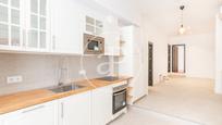 Kitchen of Flat to rent in  Madrid Capital  with Air Conditioner