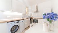 Kitchen of Flat to rent in  Madrid Capital  with Air Conditioner and Balcony