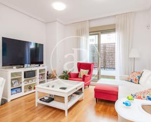 Living room of Flat to rent in  Madrid Capital  with Air Conditioner and Terrace