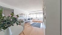 Living room of Flat to rent in  Madrid Capital  with Air Conditioner, Terrace and Balcony