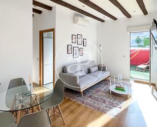 Living room of Flat to rent in  Madrid Capital  with Air Conditioner and Terrace