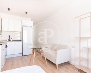 Bedroom of Flat to rent in  Madrid Capital  with Air Conditioner