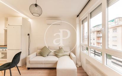 Living room of Flat for sale in  Madrid Capital  with Air Conditioner