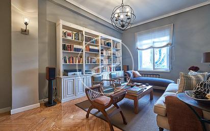 Living room of Flat to rent in  Madrid Capital  with Air Conditioner