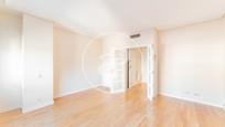 Flat for sale in  Madrid Capital  with Air Conditioner