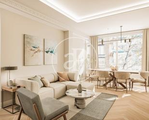 Living room of Flat for sale in  Madrid Capital  with Air Conditioner, Heating and Terrace