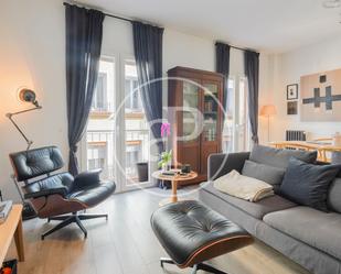 Living room of Flat for sale in  Madrid Capital  with Heating and Balcony