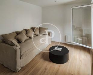 Living room of Flat to rent in  Madrid Capital  with Air Conditioner, Heating and Terrace