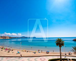 Vista exterior de Apartament en venda en Calpe / Calp amb Aire condicionat, Terrassa i Balcó