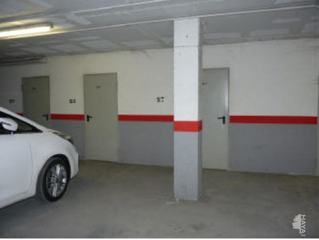 Parking coche  Calle doctora castells (de la). Garaje en venta en calle doctora castells (de la), alcoletge, lé