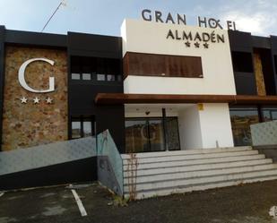 Exterior view of Office for sale in Almadén