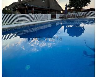 Piscina de Pis de lloguer en Villaviciosa de Odón amb Aire condicionat, Calefacció i Moblat