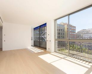 Vista exterior de Pis de lloguer en Sant Boi de Llobregat amb Aire condicionat i Terrassa