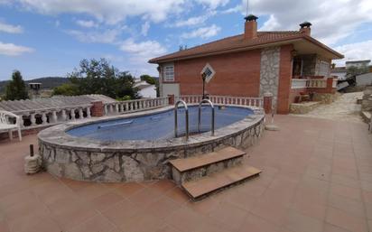 Schwimmbecken von Haus oder Chalet zum verkauf in Mediona mit Schwimmbad