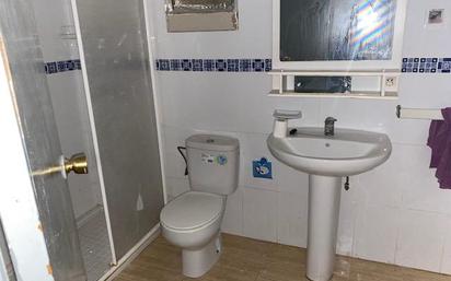 Bathroom of House or chalet for sale in Alcantarilla