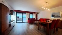 Sala d'estar de Casa adosada en venda en Abrera amb Aire condicionat, Terrassa i Balcó