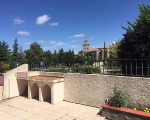 Jardí de Casa o xalet en venda en Ávila Capital