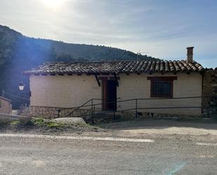 Vista exterior de Casa o xalet en venda en Peralta de Calasanz amb Terrassa
