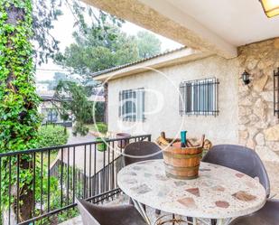 Jardí de Casa o xalet en venda en Torrent amb Aire condicionat, Terrassa i Piscina