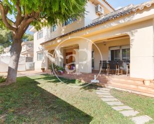 Vista exterior de Casa o xalet en venda en Torrent amb Aire condicionat, Calefacció i Jardí privat