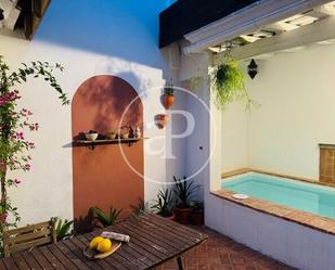 Swimming pool of House or chalet for sale in  Valencia Capital  with Air Conditioner, Terrace and Swimming Pool