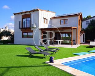 Vista exterior de Casa o xalet de lloguer en San Antonio de Benagéber amb Aire condicionat, Terrassa i Piscina