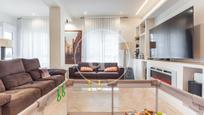 Living room of Flat for sale in  Valencia Capital  with Air Conditioner and Balcony